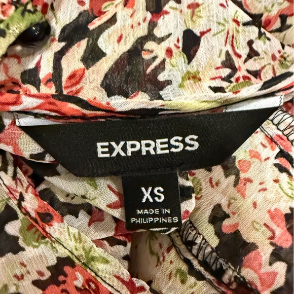 Express | Floral Ruffle Tank Top - Picture 5 of 5